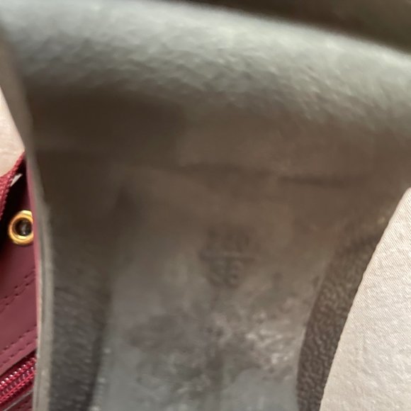 Boots - Picture 5 of 6